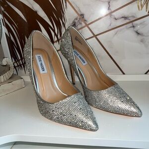 Steven Madden crystal heels🌸